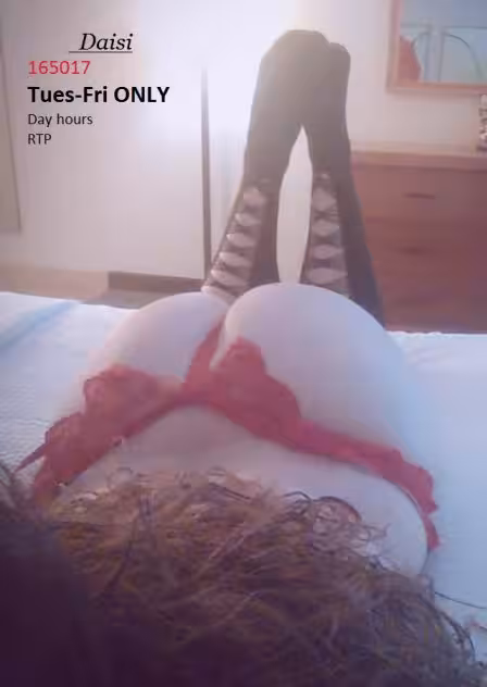 Bobbi Nawty and Daisi