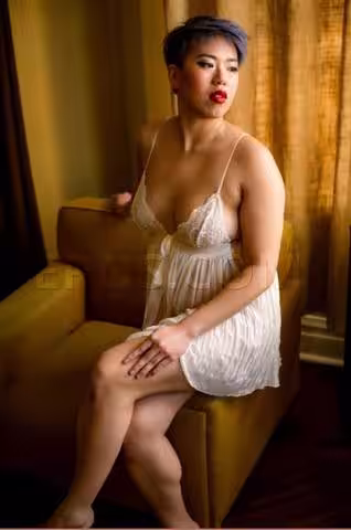 Escort Josie Qu in Chicago, IL