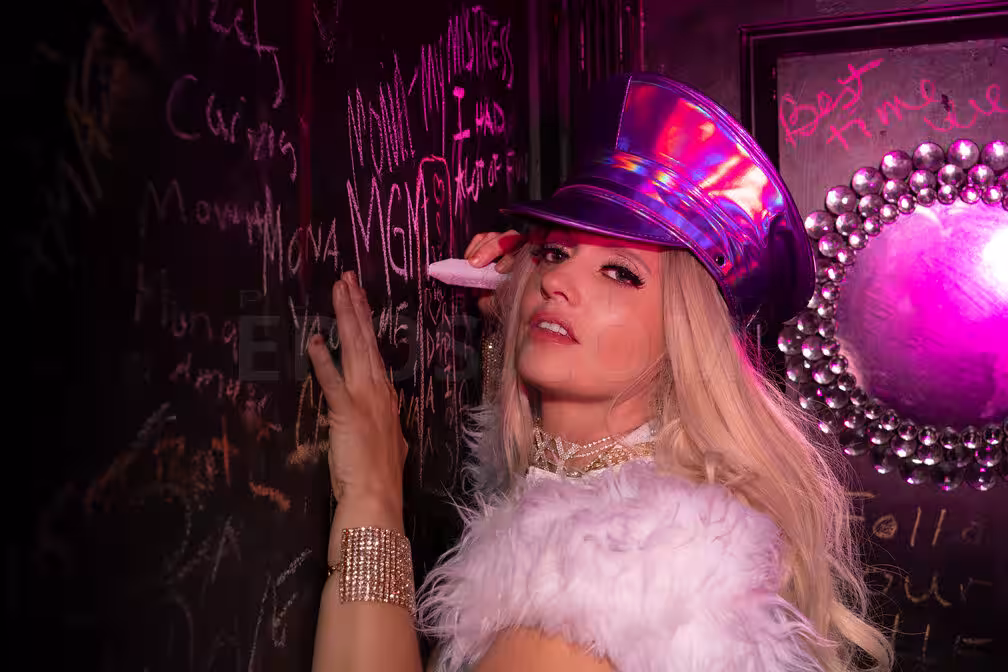 Nicki Montgomery / Lady MGM